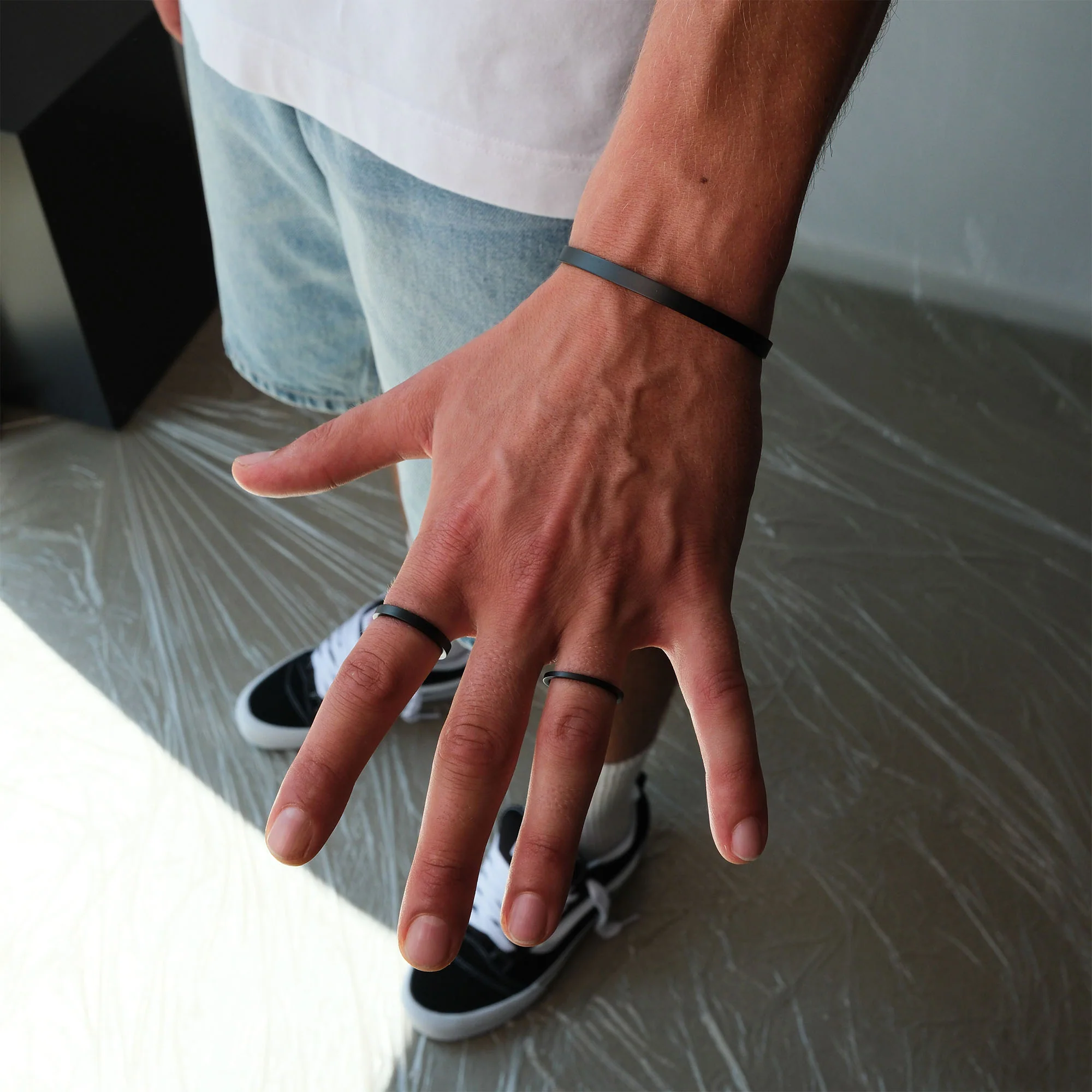 K12 - BLACK ADJUSTABLE RING - 1.6MM - Image 4