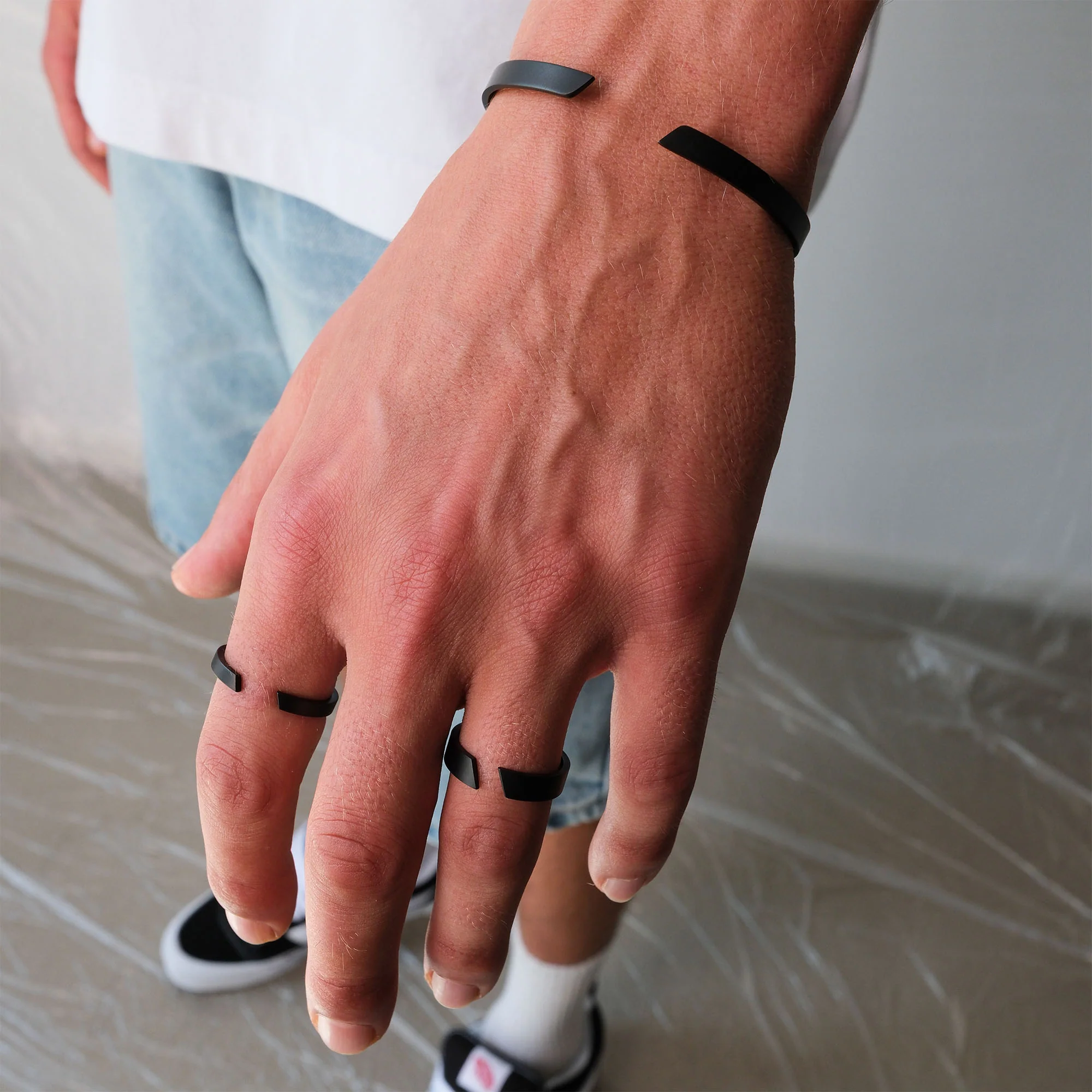 K12 - BLACK ADJUSTABLE RING - 3MM - Image 4