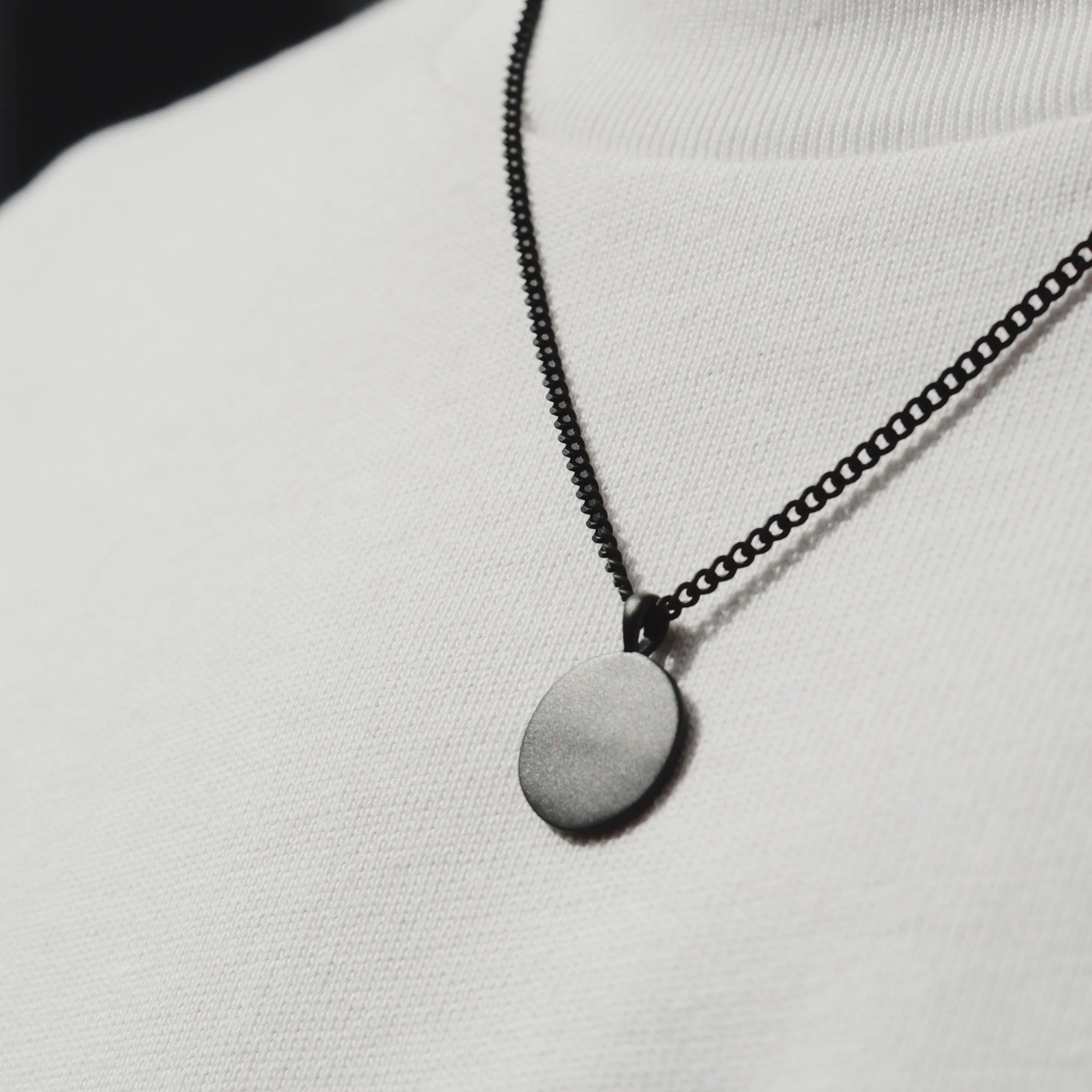 K12 - BLACK HAMMERED CHAIN - Image 6