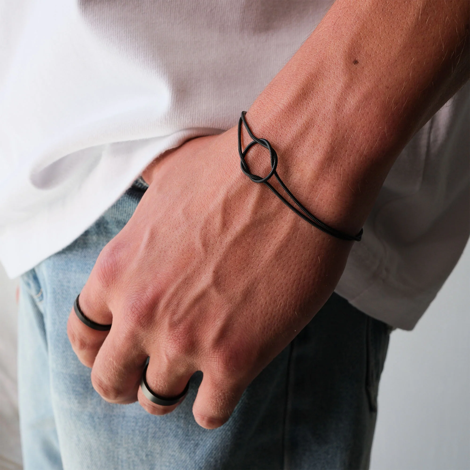 K12 - BLACK LOOP BRACELET - 1.4MM - Image 6