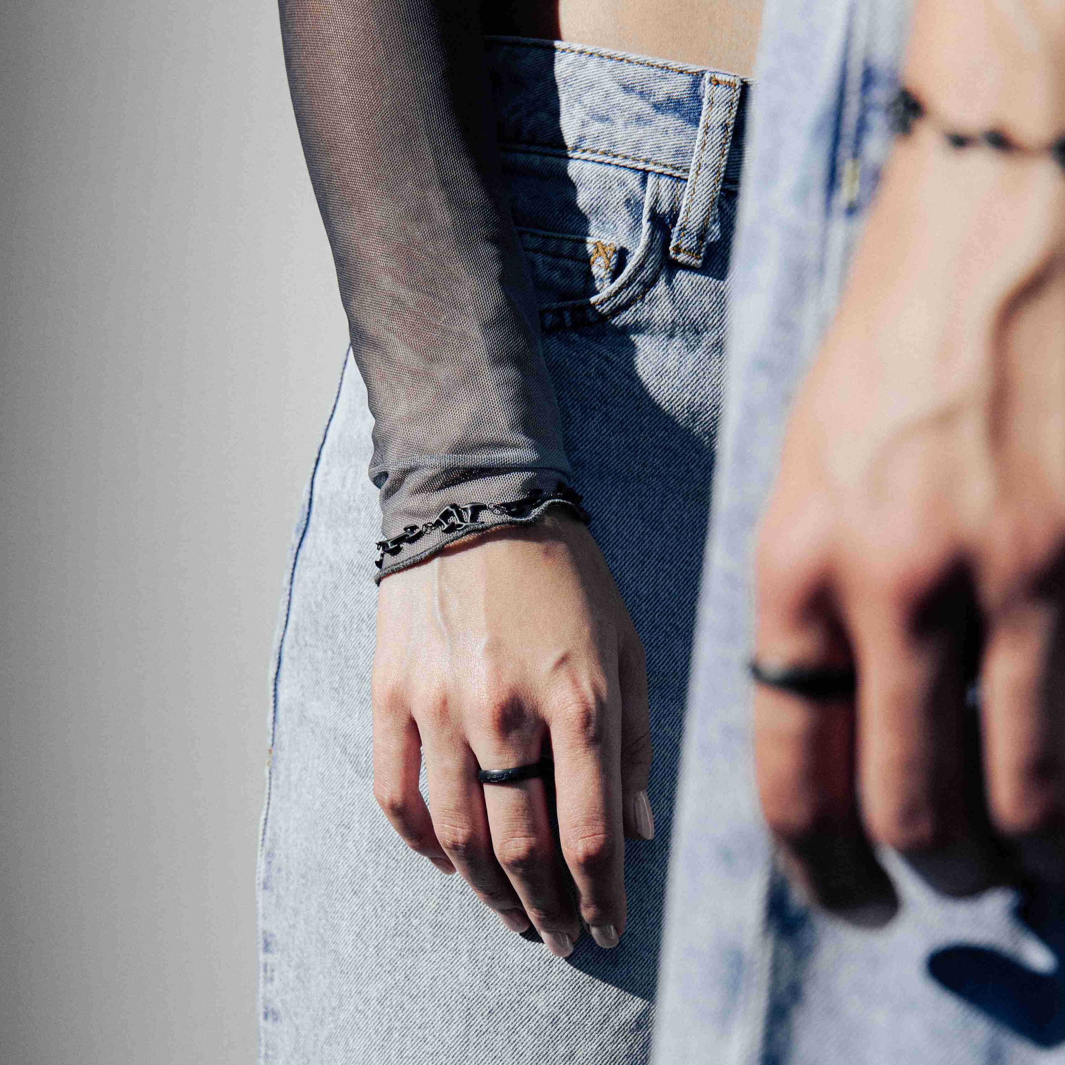 K12 - BLACK NEO TRIBAL BRACELET - 9MM - Image 2