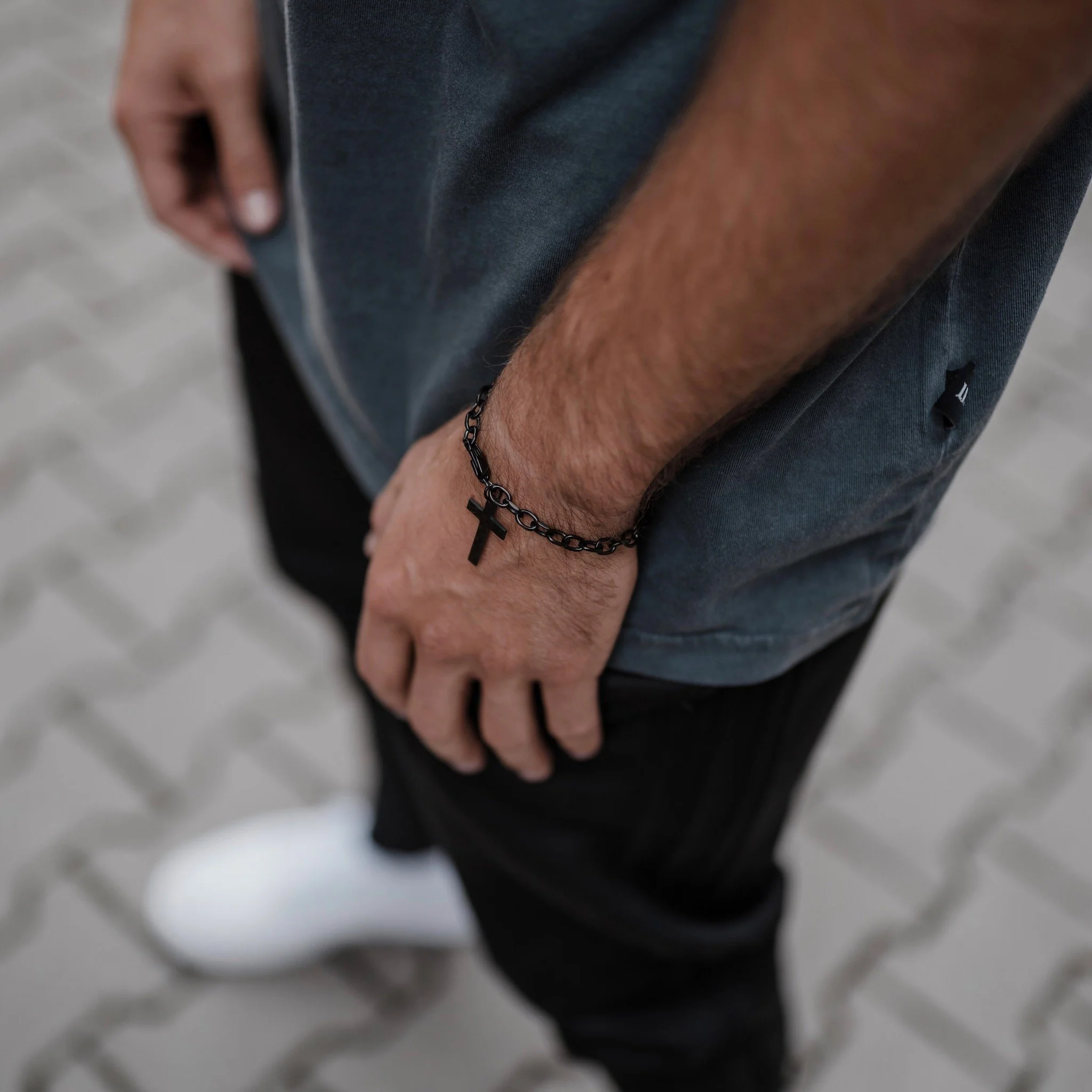 K12 - FORGED VAITH - CABLE BRACELET - Image 4