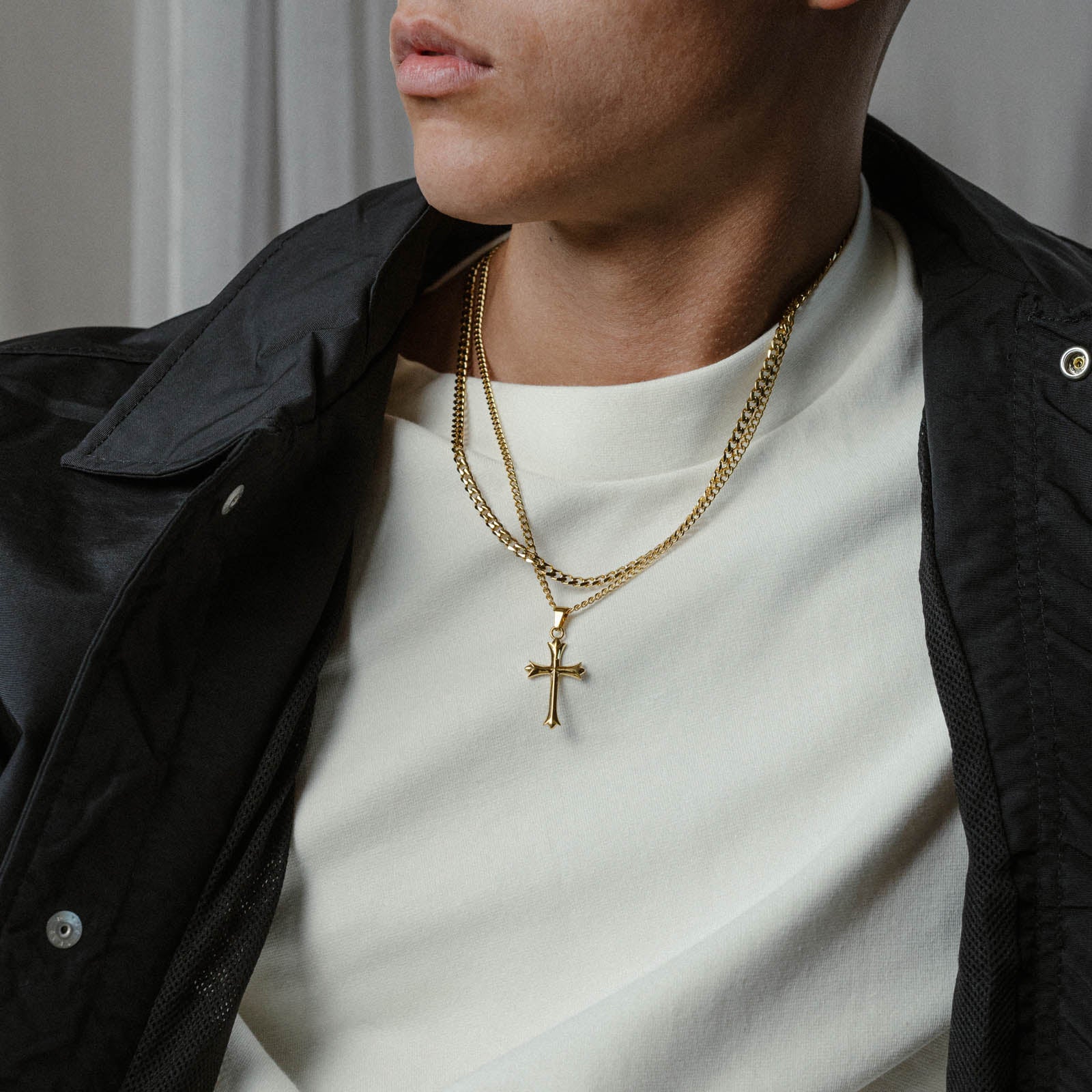K12 - GOLD VINTAGE CROSS CHAIN - Image 4