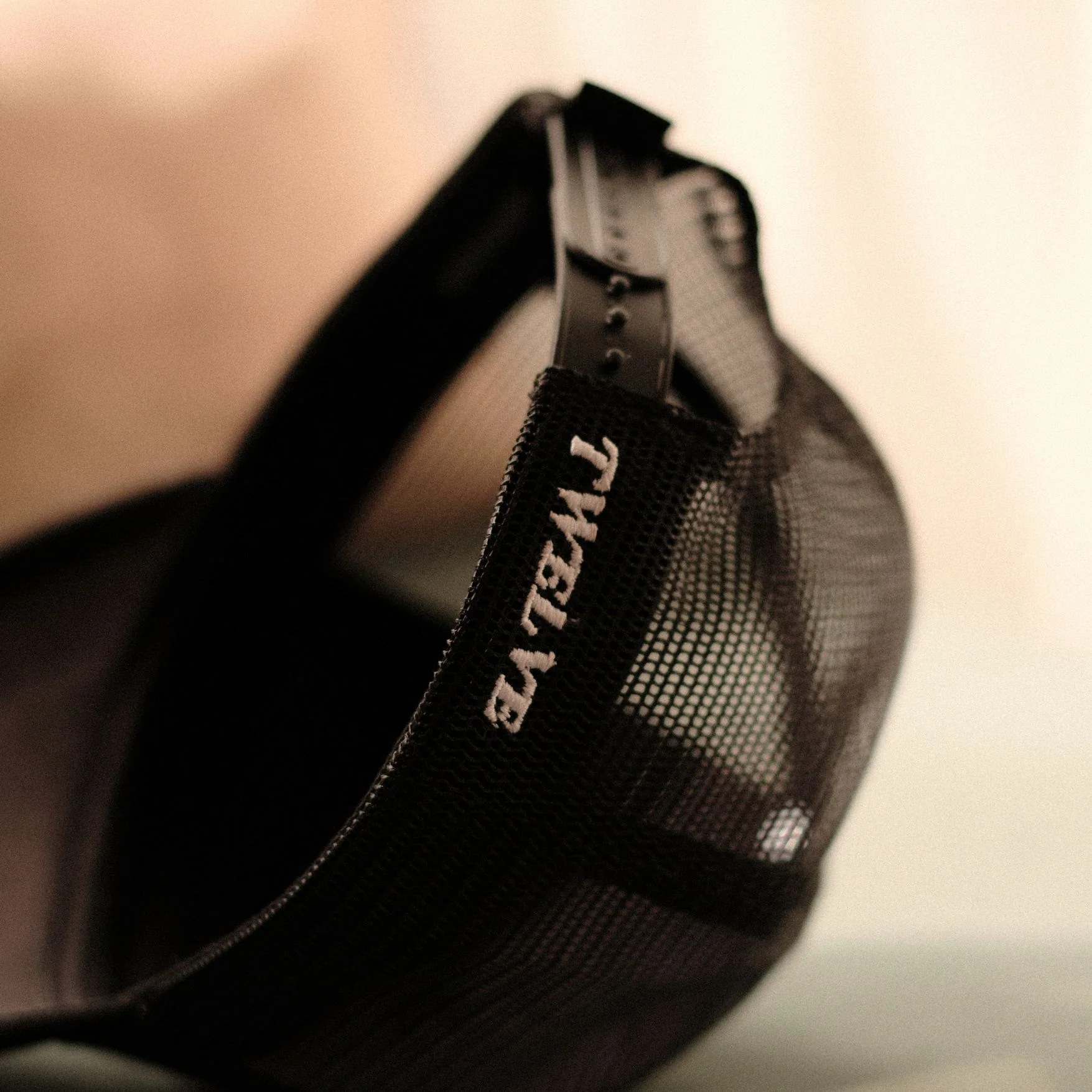 K12 - LOGO TRUCKER CAP - Image 5