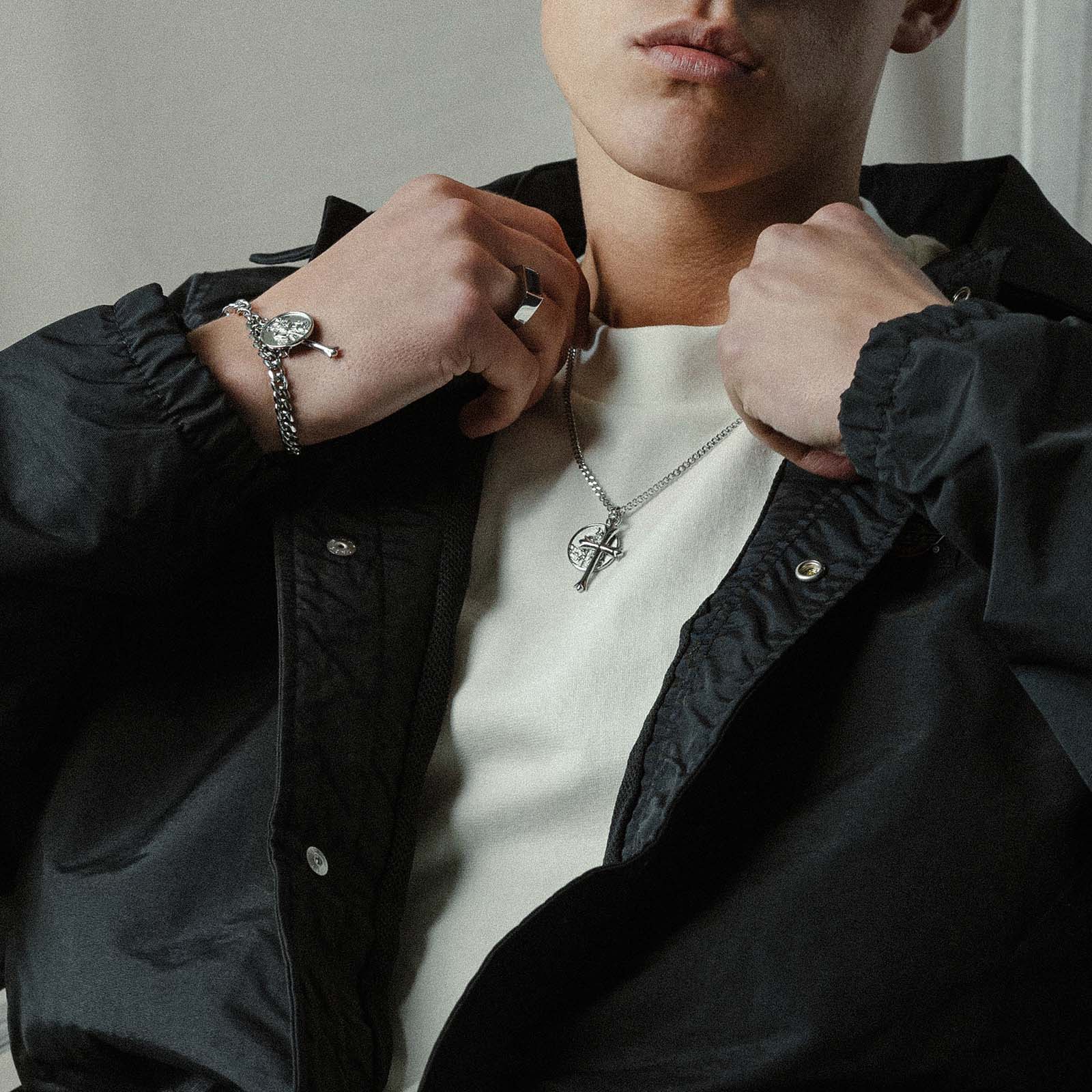 K12 - SILVER FORGED SIGNET RING - Image 3
