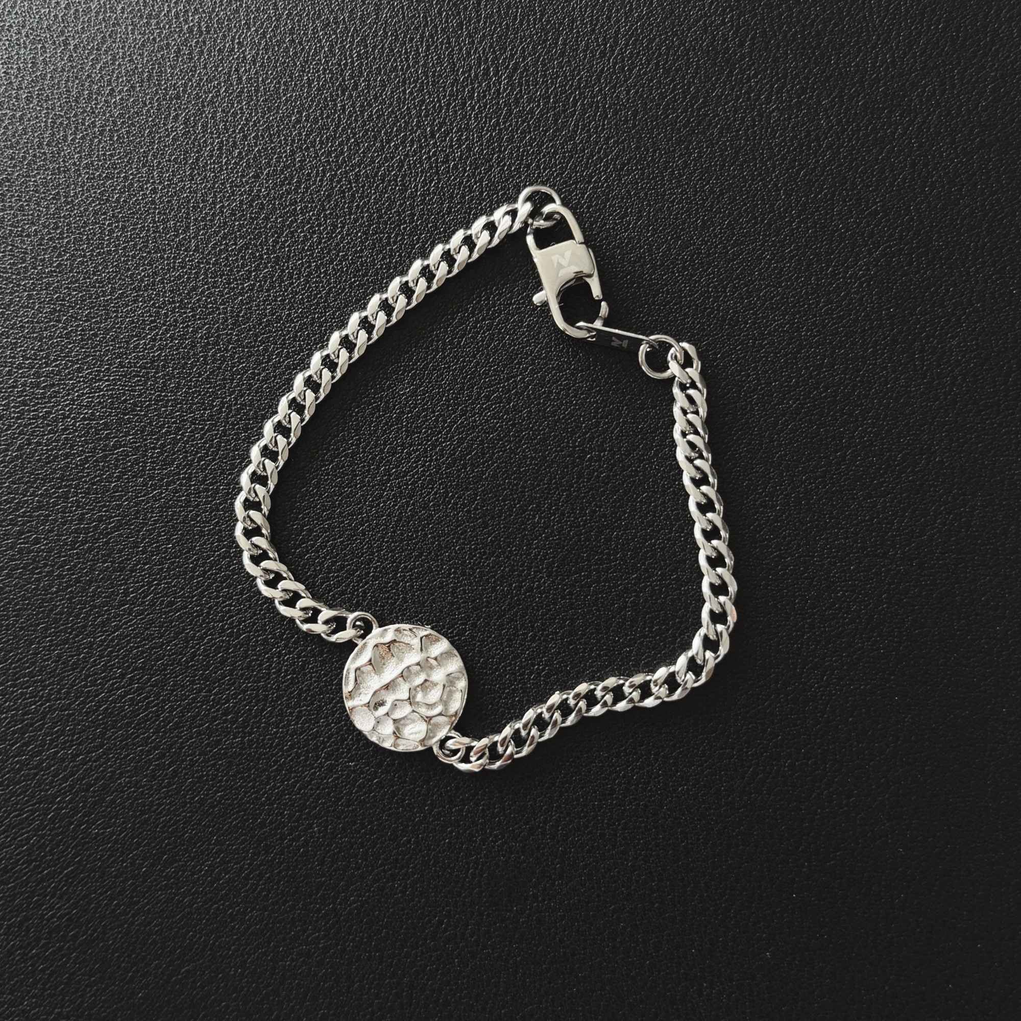 K12 - SILVER HAMMERED BRACELET - Image 6