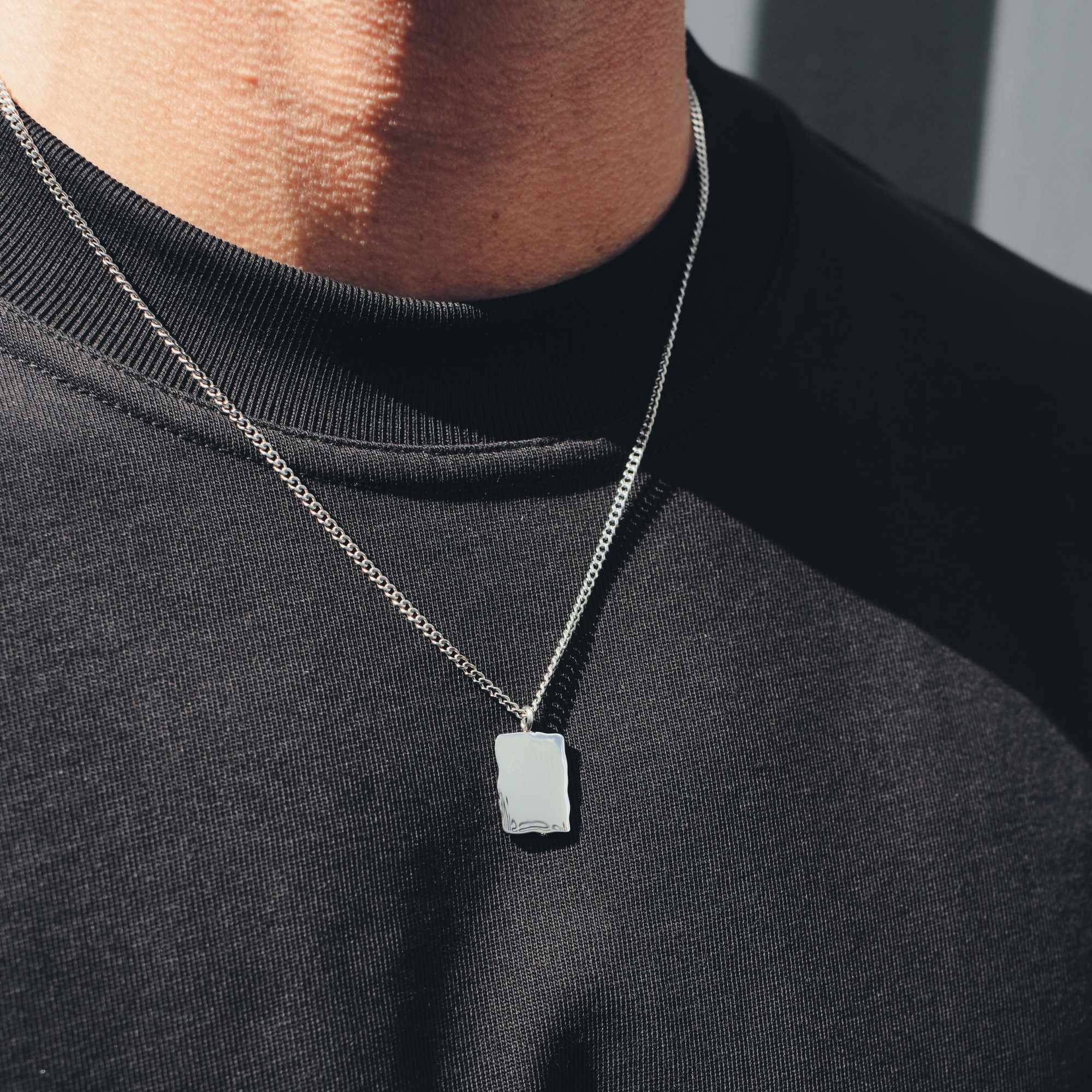 K12 - SILVER WAVY CHAIN - Image 4